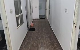 Hotel Thakur Resort